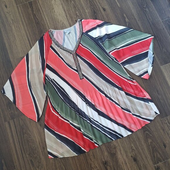 💙 Catherine's Wide Sleeve Flowy Artsy Tunic Blouse Beaded Size 2X - Picture 2 of 8